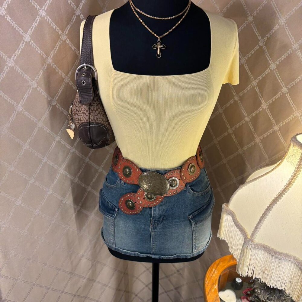 ✨Vintage Y2K Talbots square neck light yellow top✨